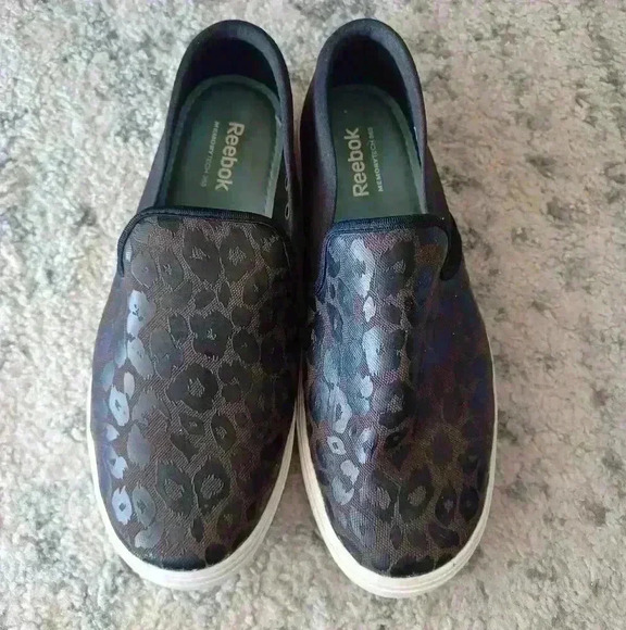 Reebok Memory Tech 365 Women's Leapord Print Slip On Shoe 9 - Picture 2 of 13